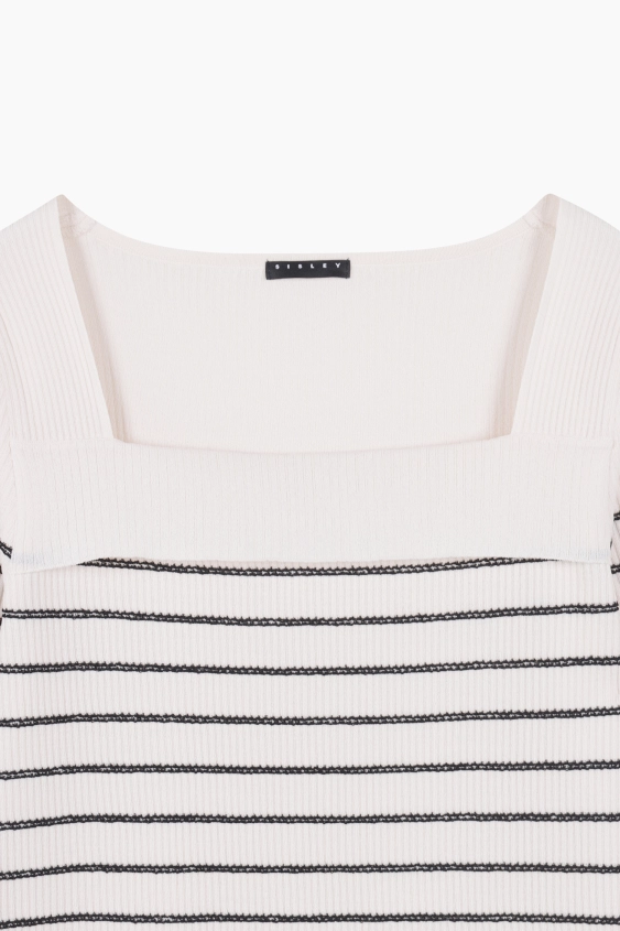 http://img.benettonmall.com/PARTS/KS/25S/SAKP36531CR_PS_D12.jpg