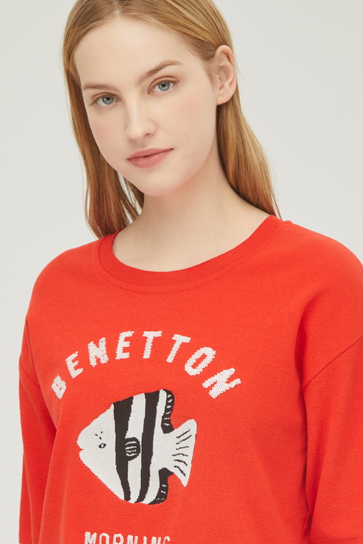 https://img.benettonmall.com/PARTS/KB/23S/BAKP64331RD_MB_D4.jpg