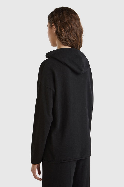 https://img.benettonmall.com/PARTS/KB/24F/1035D201V700_MB_D1.jpg