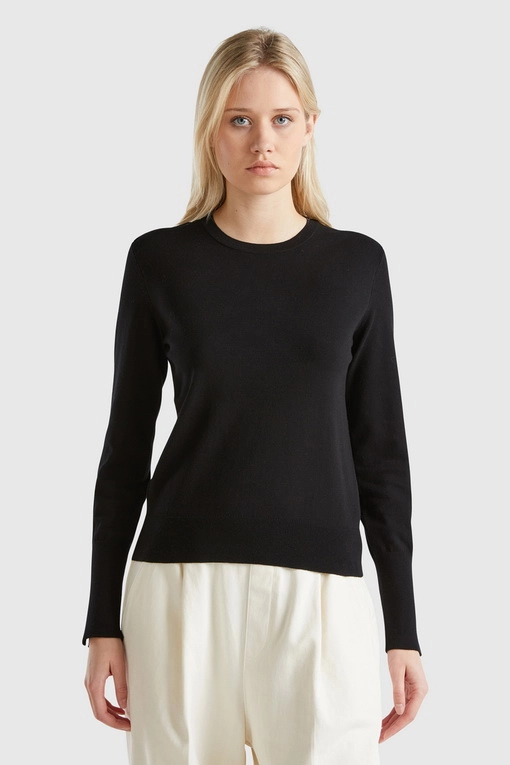 https://img.benettonmall.com/PARTS/KB/24F/104HD10CB700_MB.jpg