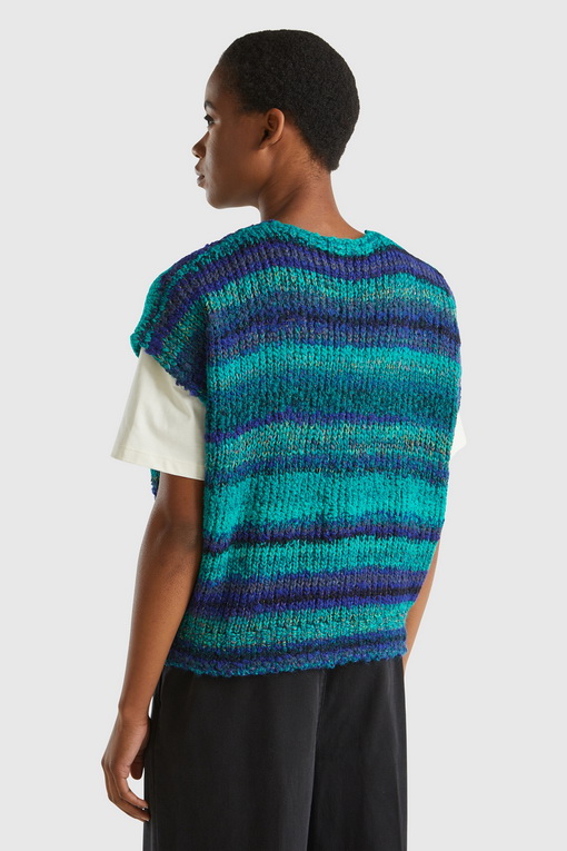 https://img.benettonmall.com/PARTS/KB/24F/1060D401W8P8_MB_D1.jpg