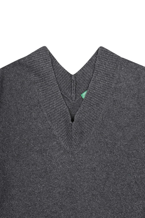 https://img.benettonmall.com/PARTS/KB/24F/10R2D401X69W_MB_D2.jpg