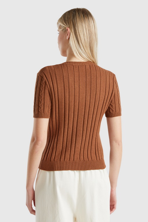 https://img.benettonmall.com/PARTS/KB/24F/122PD10C77B5_MB_D1.jpg
