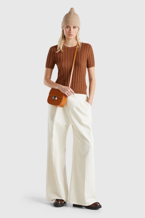 https://img.benettonmall.com/PARTS/KB/24F/122PD10C77B5_MB_D2.jpg