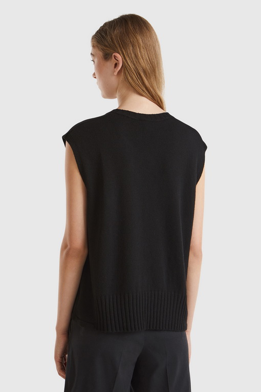 https://img.benettonmall.com/PARTS/KB/24F/126WD10BA700_MB_D1.jpg