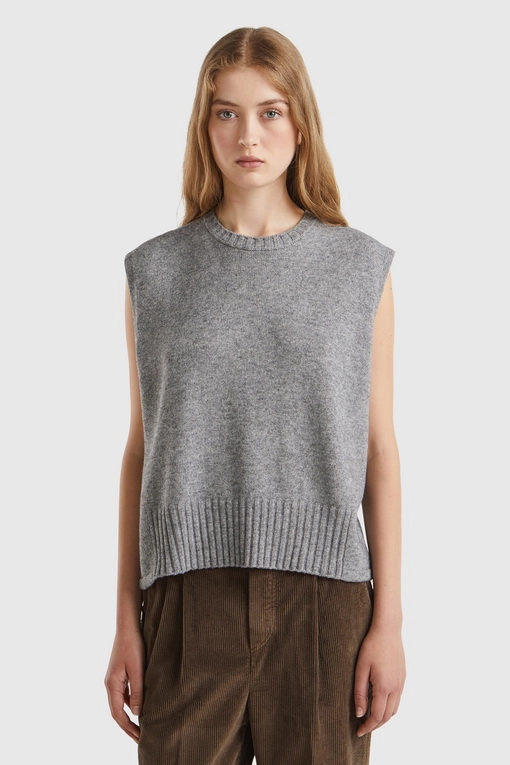 https://img.benettonmall.com/PARTS/KB/24F/126WD10BA72D_MB.jpg