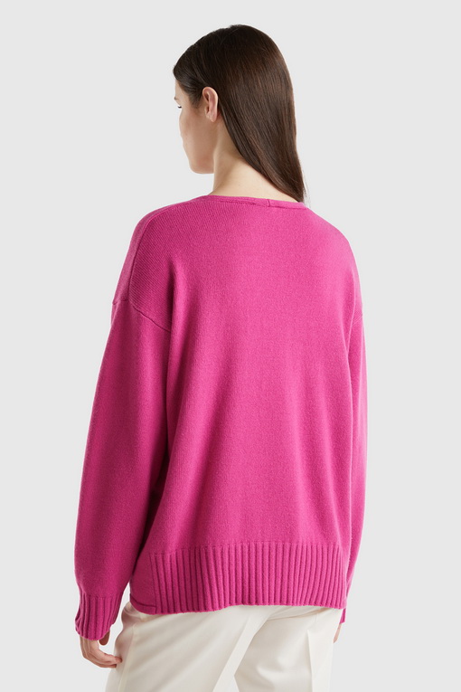 https://img.benettonmall.com/PARTS/KB/24F/126WD401Q097_MB_D1.jpg