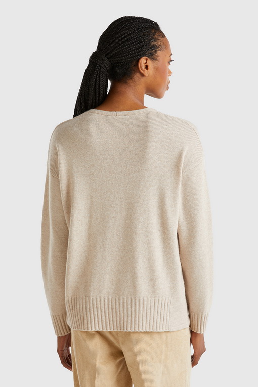 https://img.benettonmall.com/PARTS/KB/24F/126WD401Q91Z_MB_D1.jpg