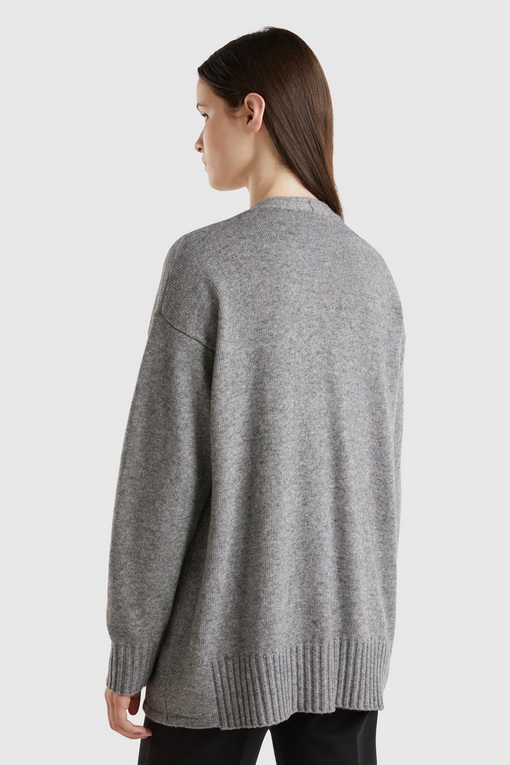 https://img.benettonmall.com/PARTS/KB/24F/126WD603R72D_MB_D1.jpg