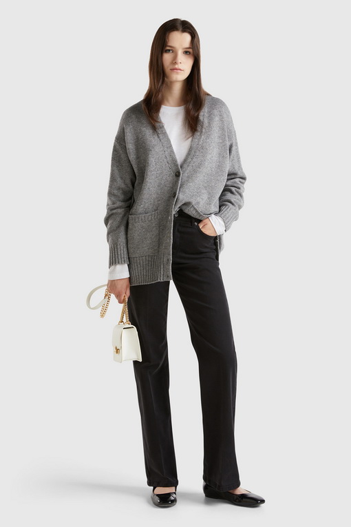 https://img.benettonmall.com/PARTS/KB/24F/126WD603R72D_MB_D2.jpg