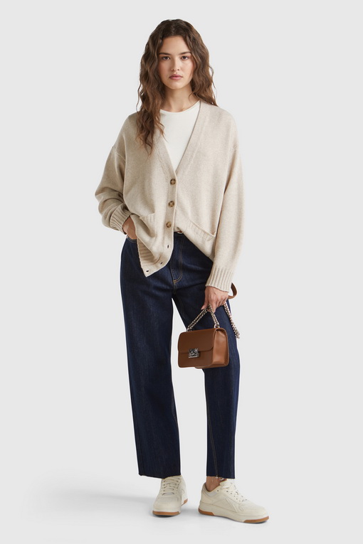 https://img.benettonmall.com/PARTS/KB/24F/126WD603R91Z_MB_D2.jpg