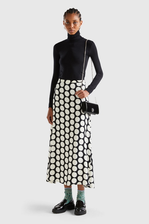 https://img.benettonmall.com/PARTS/KB/24F/1X1BD2240BK1_MB_D2.jpg