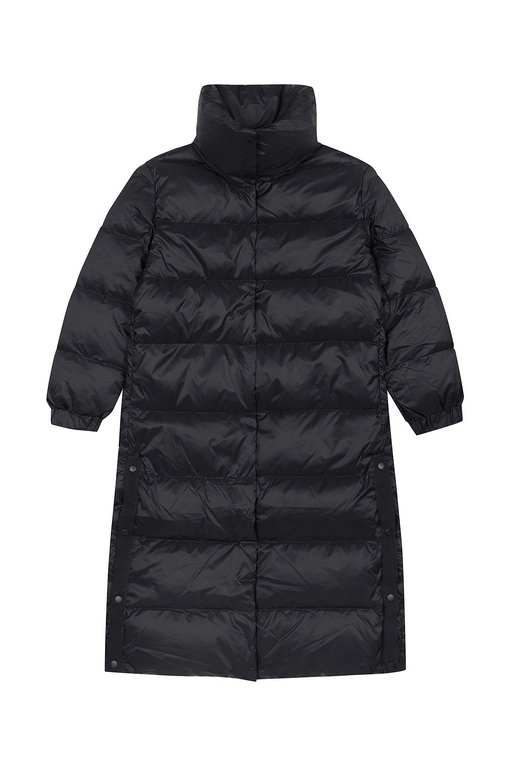 https://img.benettonmall.com/PARTS/KB/24F/2TWDDN06S100_MB.jpg