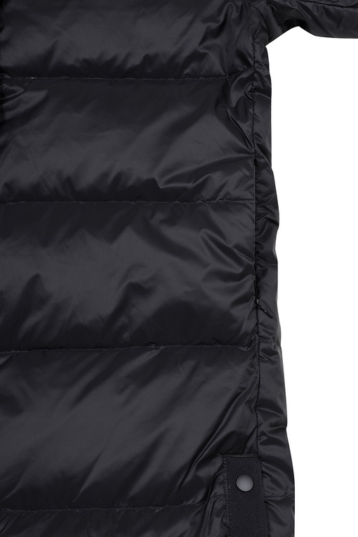 https://img.benettonmall.com/PARTS/KB/24F/2TWDDN06S100_MB_D3.jpg