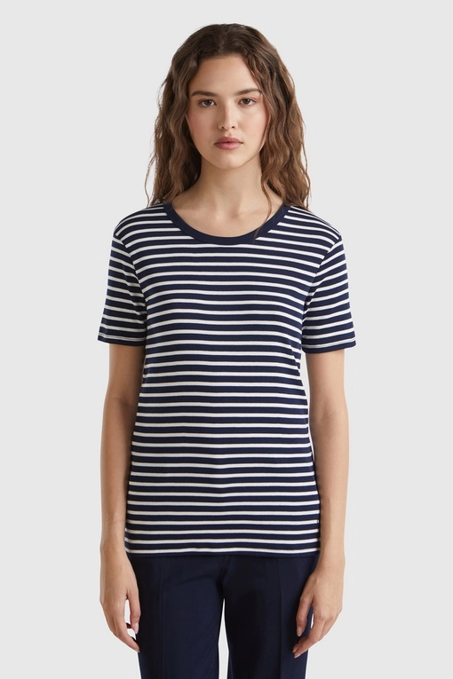 https://img.benettonmall.com/PARTS/KB/24F/30YSE16A0616_MB.jpg