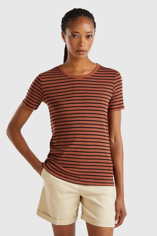 https://img.benettonmall.com/PARTS/KB/24F/30YSE16A085V_MB.jpg