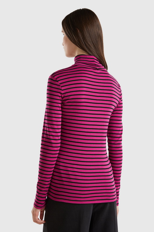 https://img.benettonmall.com/PARTS/KB/24F/30YSE2225697_MB_D1.jpg