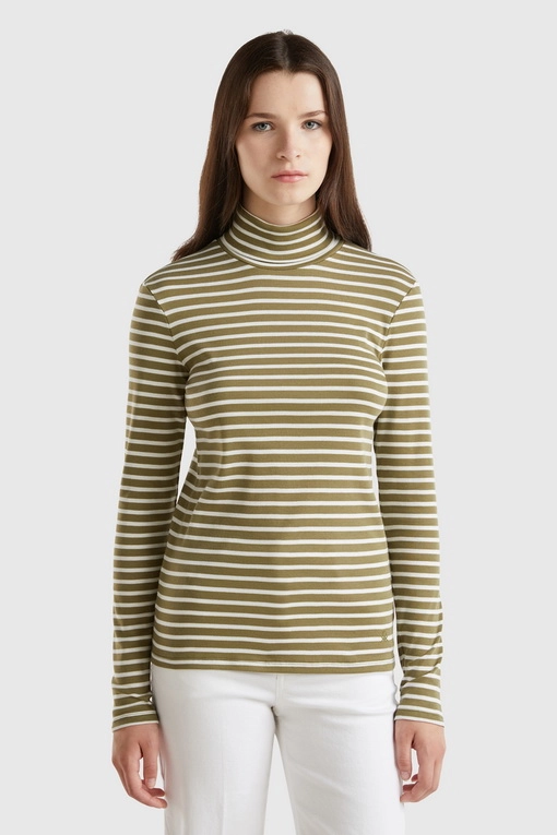 https://img.benettonmall.com/PARTS/KB/24F/30YSE2225913_MB.jpg