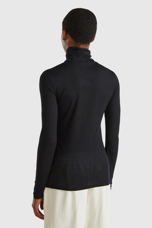 https://img.benettonmall.com/PARTS/KB/24F/3R0KD2013700_MB_D1.jpg