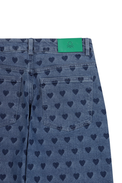 https://img.benettonmall.com/PARTS/KB/24F/41TBDE022920_MB_D3.jpg