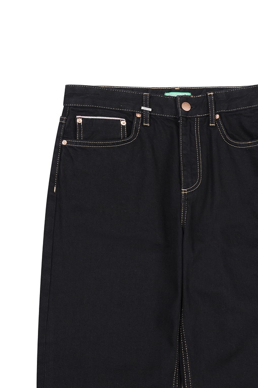 https://img.benettonmall.com/PARTS/KB/24F/49BTDE023800_MB_D2.jpg