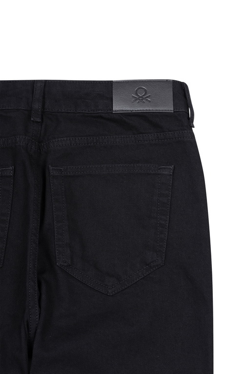 https://img.benettonmall.com/PARTS/KB/24F/49BTDF02Z800_MB_D13.jpg