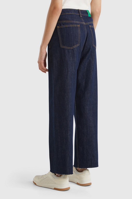 https://img.benettonmall.com/PARTS/KB/24F/4AW7DE005905_MB_D1.jpg