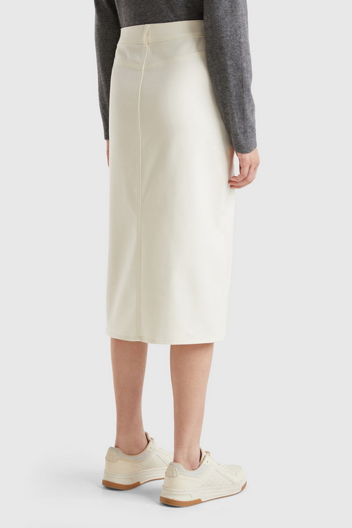 https://img.benettonmall.com/PARTS/KB/24F/4SQPD003W0R2_MB_D1.jpg