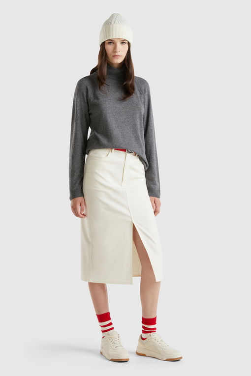 https://img.benettonmall.com/PARTS/KB/24F/4SQPD003W0R2_MB_D2.jpg
