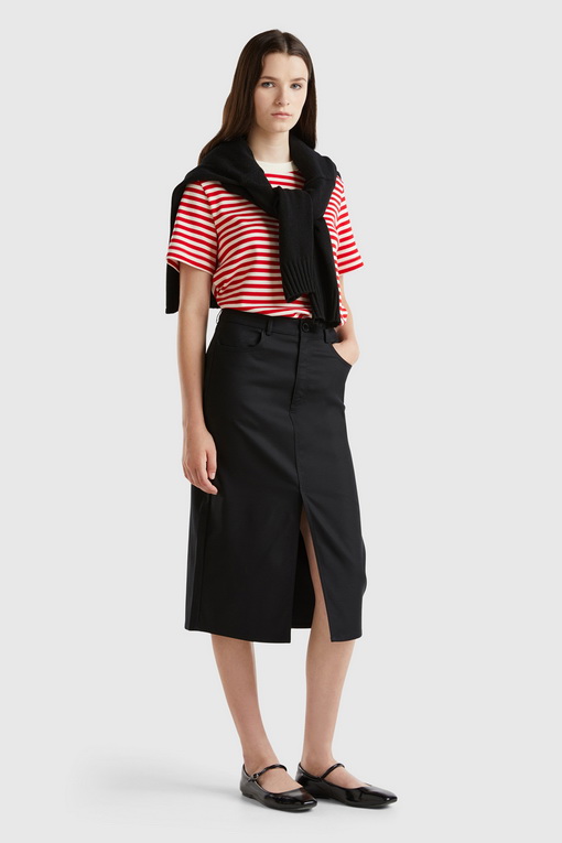 https://img.benettonmall.com/PARTS/KB/24F/4SQPD003W100_MB_D2.jpg