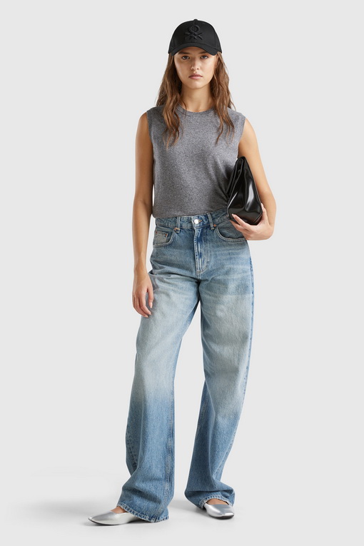 https://img.benettonmall.com/PARTS/KB/24F/4W9KDE026901_MB_D2.jpg