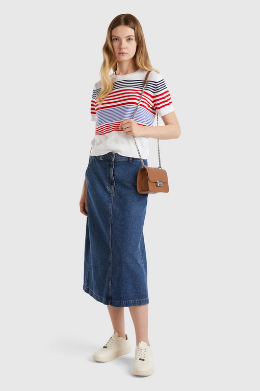 https://img.benettonmall.com/PARTS/KB/24F/4YO7D003T901_MB_D2.jpg