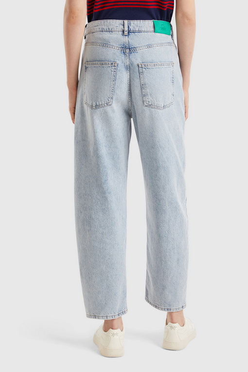 https://img.benettonmall.com/PARTS/KB/24F/4YO7DE01D902_MB_D1.jpg