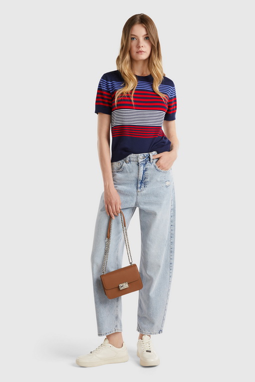 https://img.benettonmall.com/PARTS/KB/24F/4YO7DE01D902_MB_D2.jpg