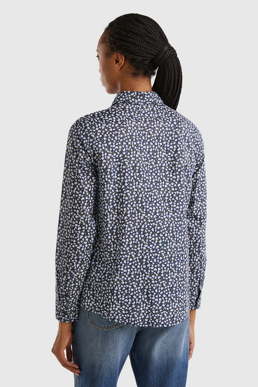 https://img.benettonmall.com/PARTS/KB/24F/5OA95Q8U472L_MB_D1.jpg