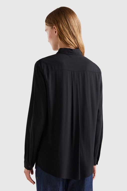 https://img.benettonmall.com/PARTS/KB/24F/5WPWDQ04RBK1_MB_D1.jpg