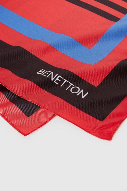 https://img.benettonmall.com/PARTS/KB/24F/6RIPDU013910_MB_D1.jpg
