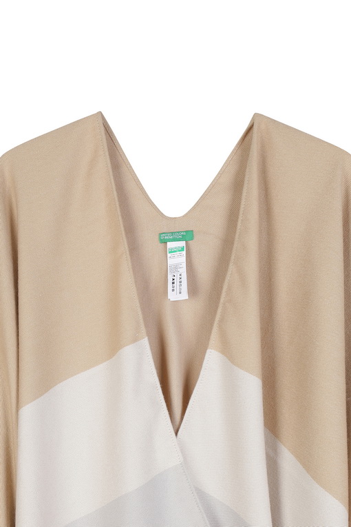 https://img.benettonmall.com/PARTS/KB/24F/6RIPDU01B3Y5_MB_D2.jpg