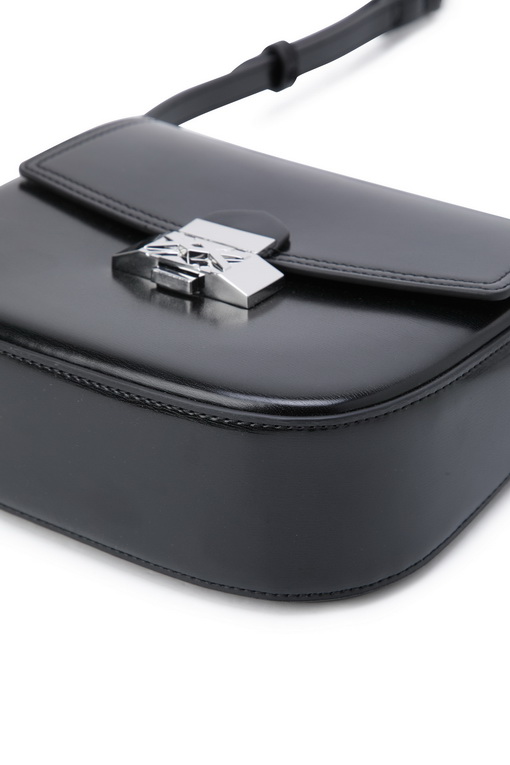 https://img.benettonmall.com/PARTS/KB/24F/6WYYDY05K100_MB_D5.jpg