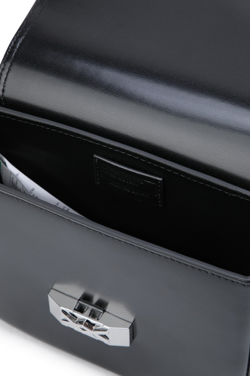 https://img.benettonmall.com/PARTS/KB/24F/6WYYDY05K100_MB_D6.jpg
