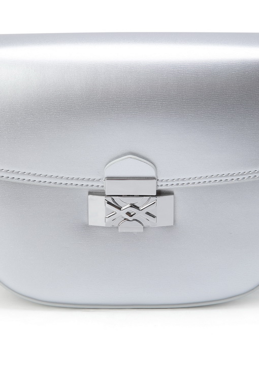 https://img.benettonmall.com/PARTS/KB/24F/6WYYDY05K900_MB_D3.jpg