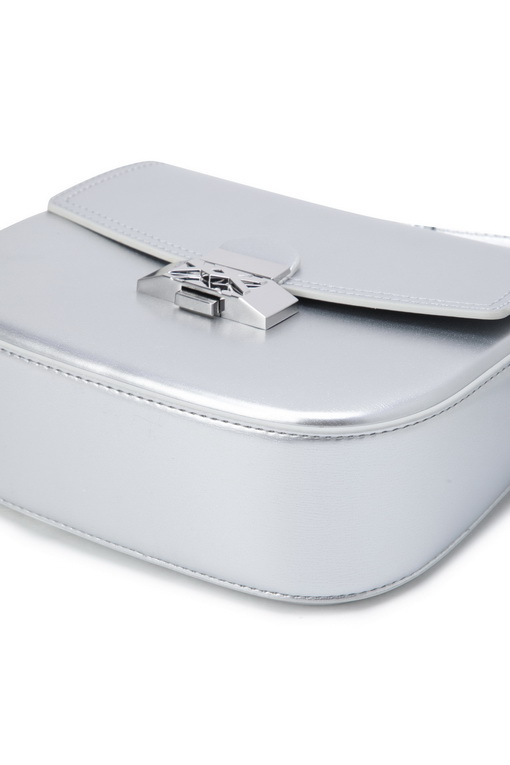 https://img.benettonmall.com/PARTS/KB/24F/6WYYDY05K900_MB_D5.jpg