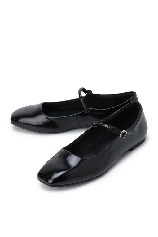 https://img.benettonmall.com/PARTS/KB/24F/8QEWDD03B100_MB.jpg