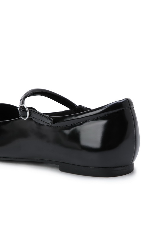 https://img.benettonmall.com/PARTS/KB/24F/8QEWDD03B100_MB_D4.jpg