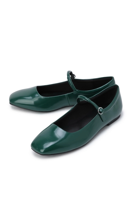 https://img.benettonmall.com/PARTS/KB/24F/8QEWDD03B28Y_MB.jpg
