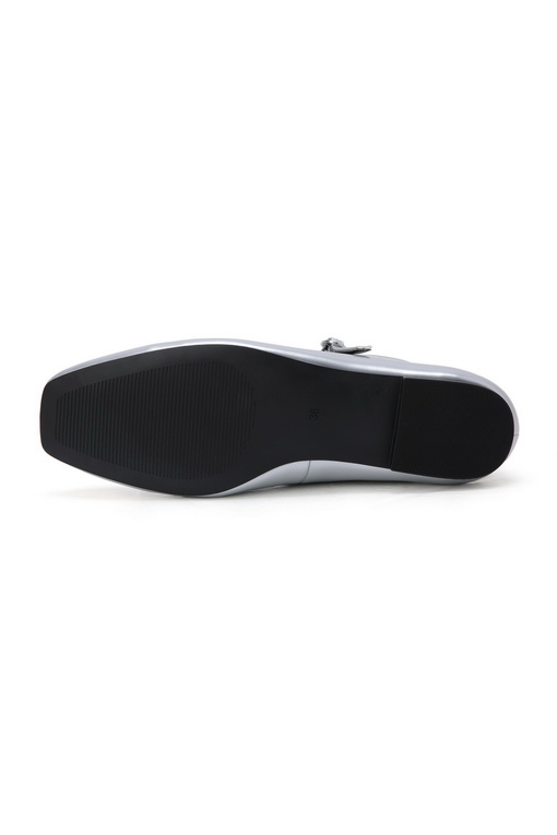 https://img.benettonmall.com/PARTS/KB/24F/8QEWDD03B900_MB_D5.jpg