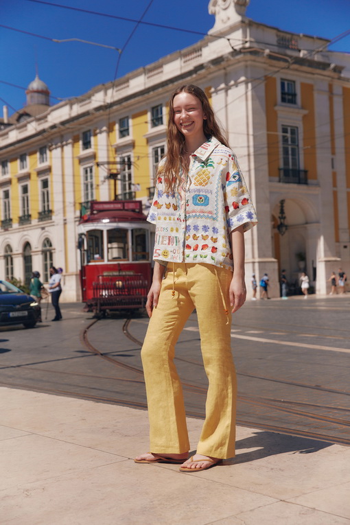https://img.benettonmall.com/PARTS/KB/24F/BABL05441IV_MB_D2.jpg