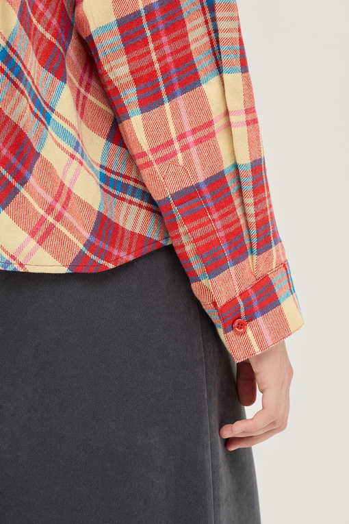 https://img.benettonmall.com/PARTS/KB/24F/BABL53461RD_MB_D4.jpg