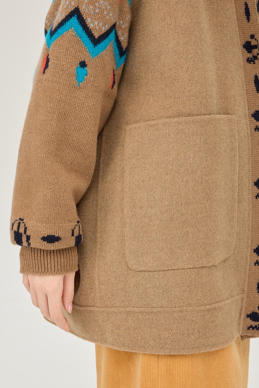 https://img.benettonmall.com/PARTS/KB/24F/BACT57461BG_MB_D4.jpg