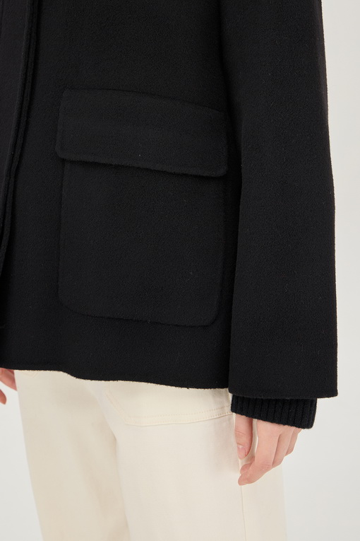https://img.benettonmall.com/PARTS/KB/24F/BACT58461BK_MB_D4.jpg